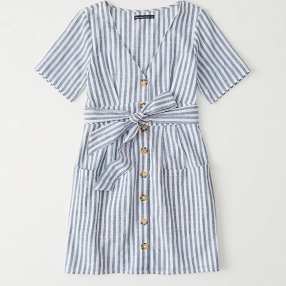 Abercrombie and Fitch tie front Dress